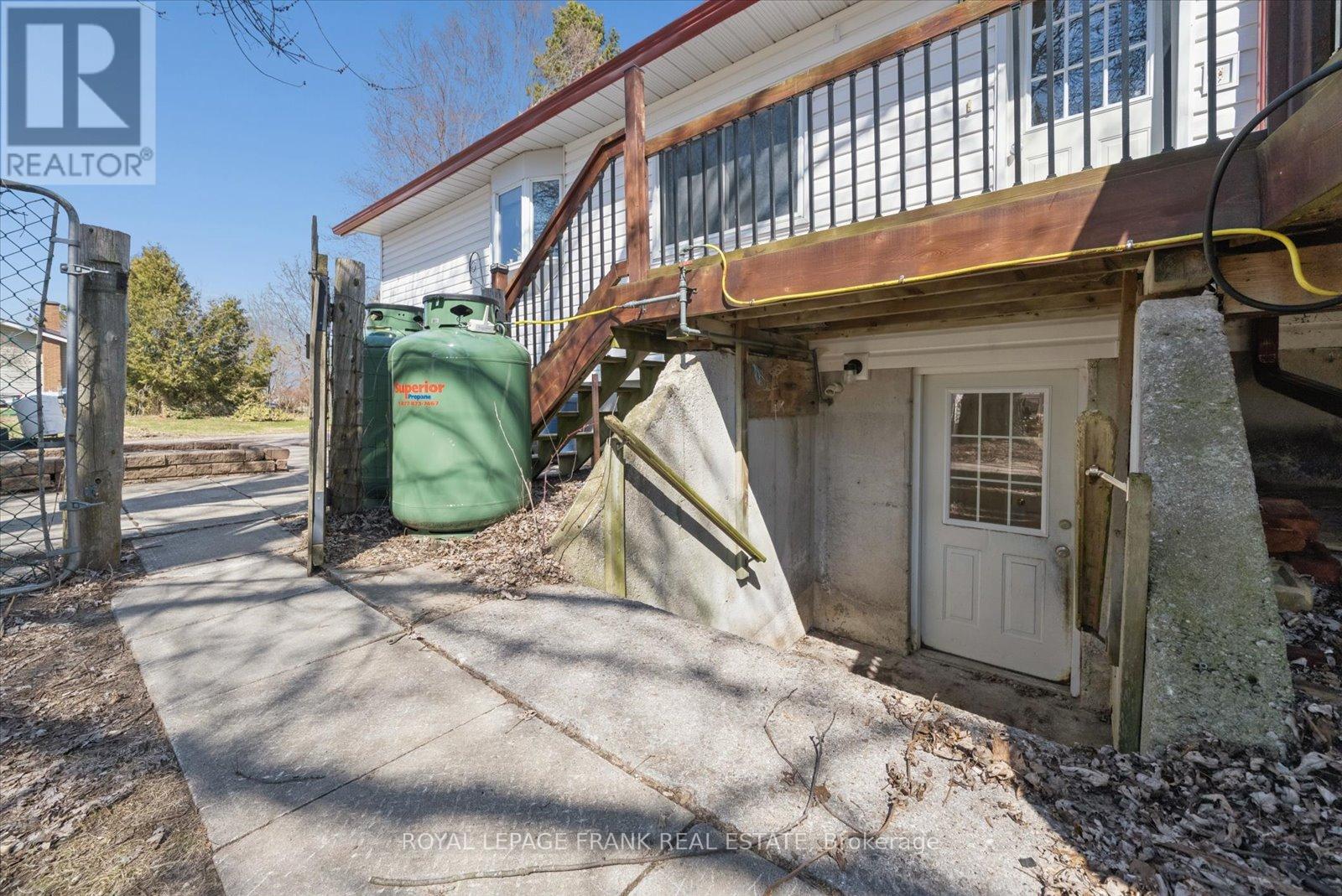 169 Valentia Road, Kawartha Lakes (Mariposa), Ontario L0M 2C0 - Photo 37 - X12975784