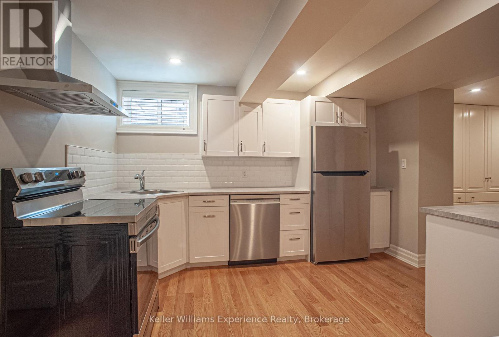 Lower Level - 72 Oxley Drive, Penetanguishene, Ontario  L9M 1W4 - Photo 3 - S12975478