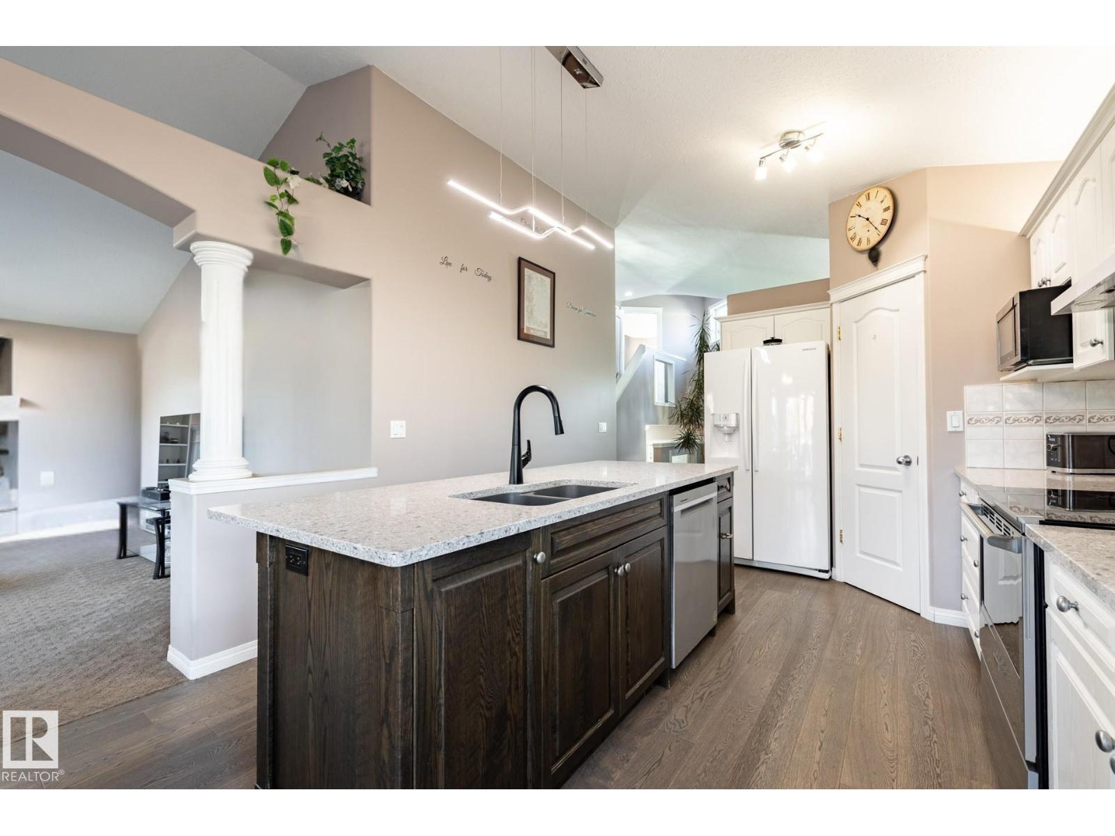 40 Deer Park Bv, Spruce Grove, Alberta  T7X 3J6 - Photo 6 - E4469936