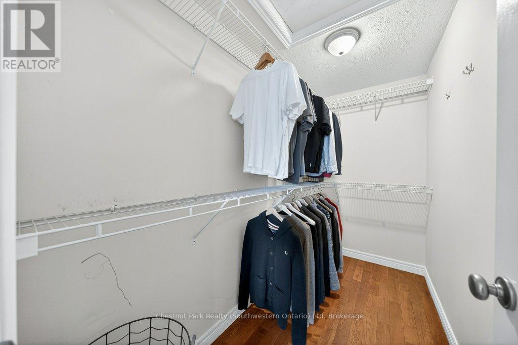 14 Teal Drive, Guelph, Ontario  N1C 1G3 - Photo 33 - X12975358