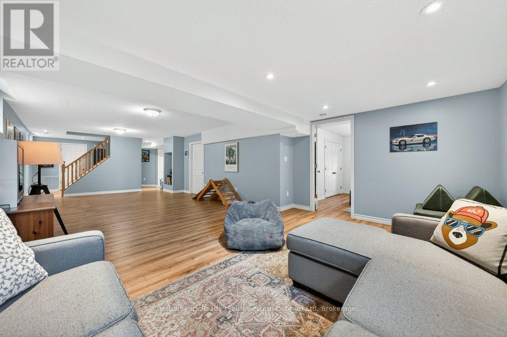 14 Teal Drive, Guelph, Ontario  N1C 1G3 - Photo 44 - X12975358