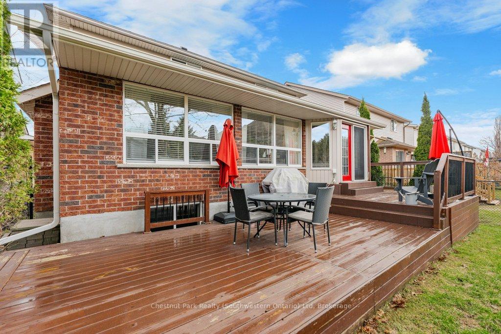 14 Teal Drive, Guelph, Ontario  N1C 1G3 - Photo 47 - X12975358