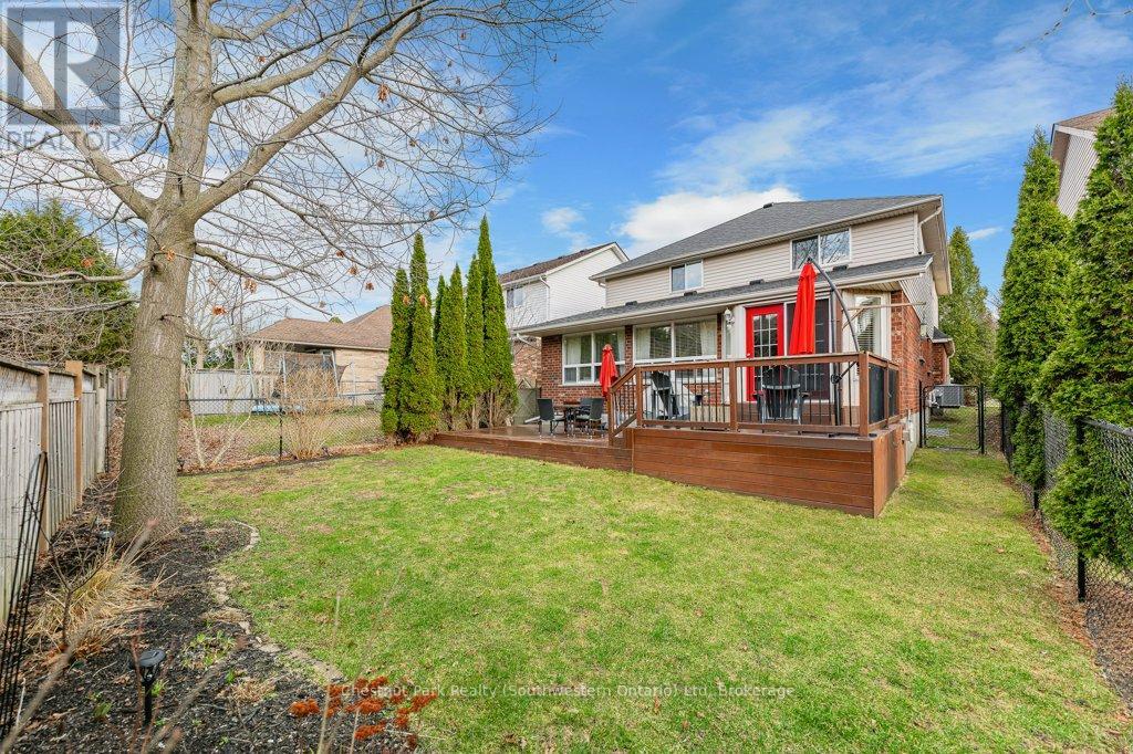 14 Teal Drive, Guelph, Ontario  N1C 1G3 - Photo 5 - X12975358