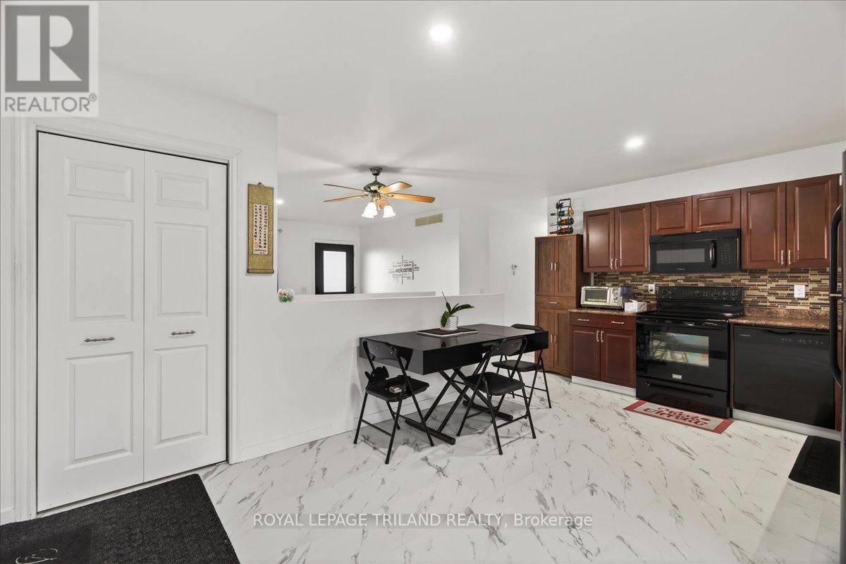 14 Wellington Avenue, Southwest Middlesex (Appin), Ontario  N0L 1A0 - Photo 16 - X12975352