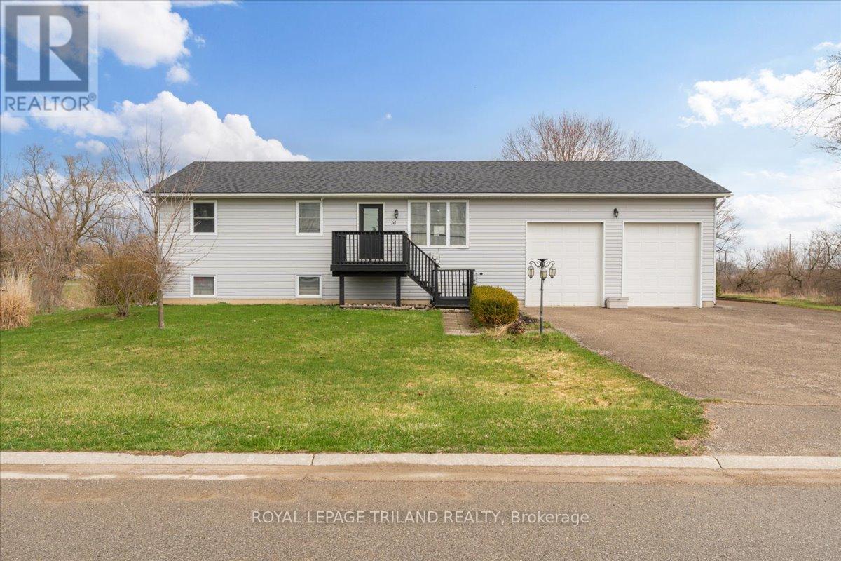 14 Wellington Avenue, Southwest Middlesex (Appin), Ontario  N0L 1A0 - Photo 2 - X12975352