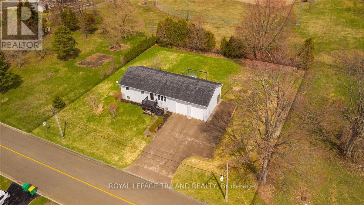 14 Wellington Avenue, Southwest Middlesex (Appin), Ontario  N0L 1A0 - Photo 4 - X12975352