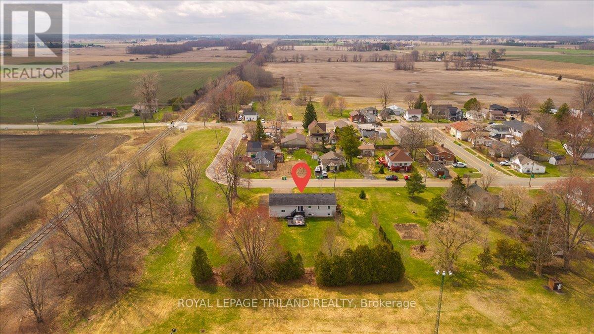 14 Wellington Avenue, Southwest Middlesex (Appin), Ontario  N0L 1A0 - Photo 6 - X12975352