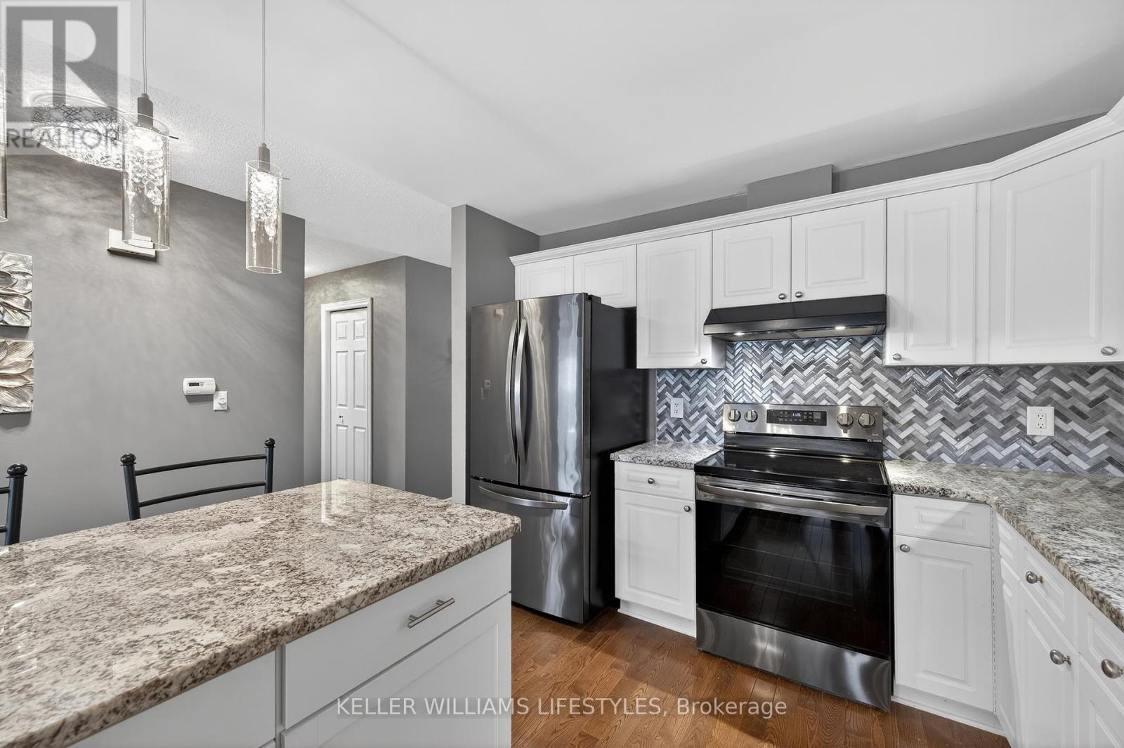 244 - 2025 Meadowgate Boulevard, London South, Ontario  N6M 1K9 - Photo 10 - X12975398