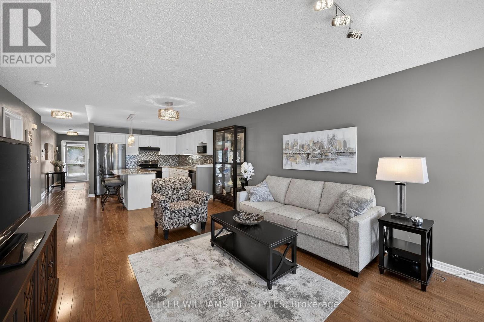 244 - 2025 Meadowgate Boulevard, London South, Ontario  N6M 1K9 - Photo 3 - X12975398