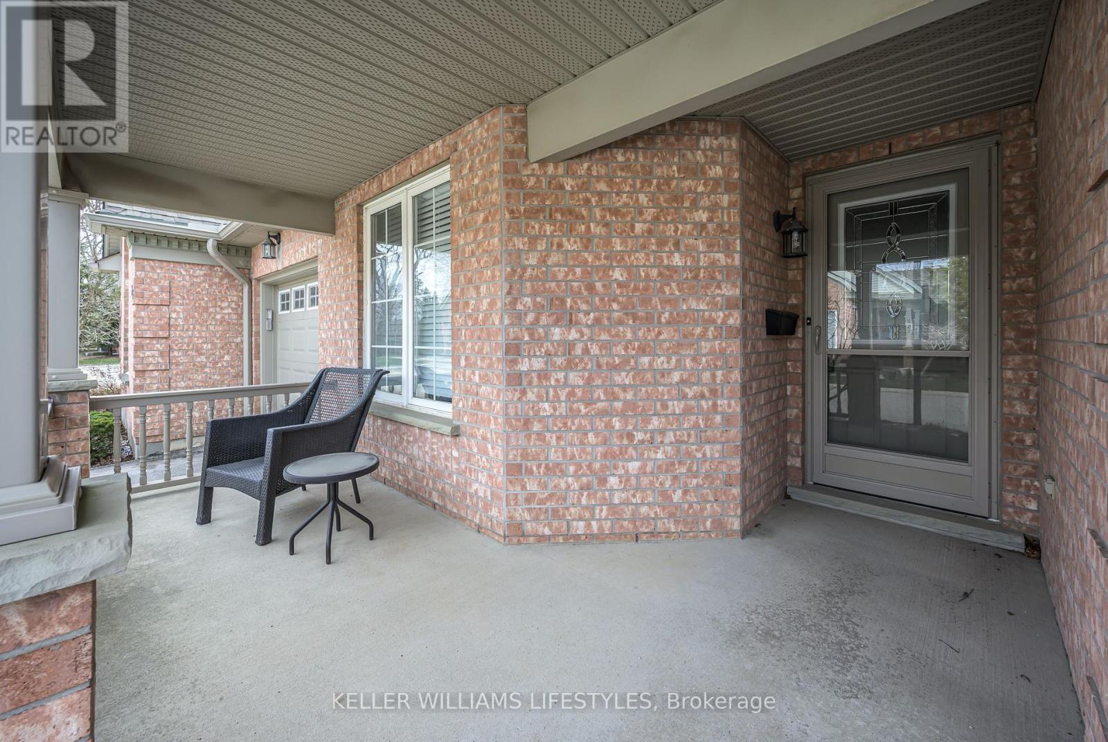 244 - 2025 Meadowgate Boulevard, London South, Ontario  N6M 1K9 - Photo 7 - X12975398