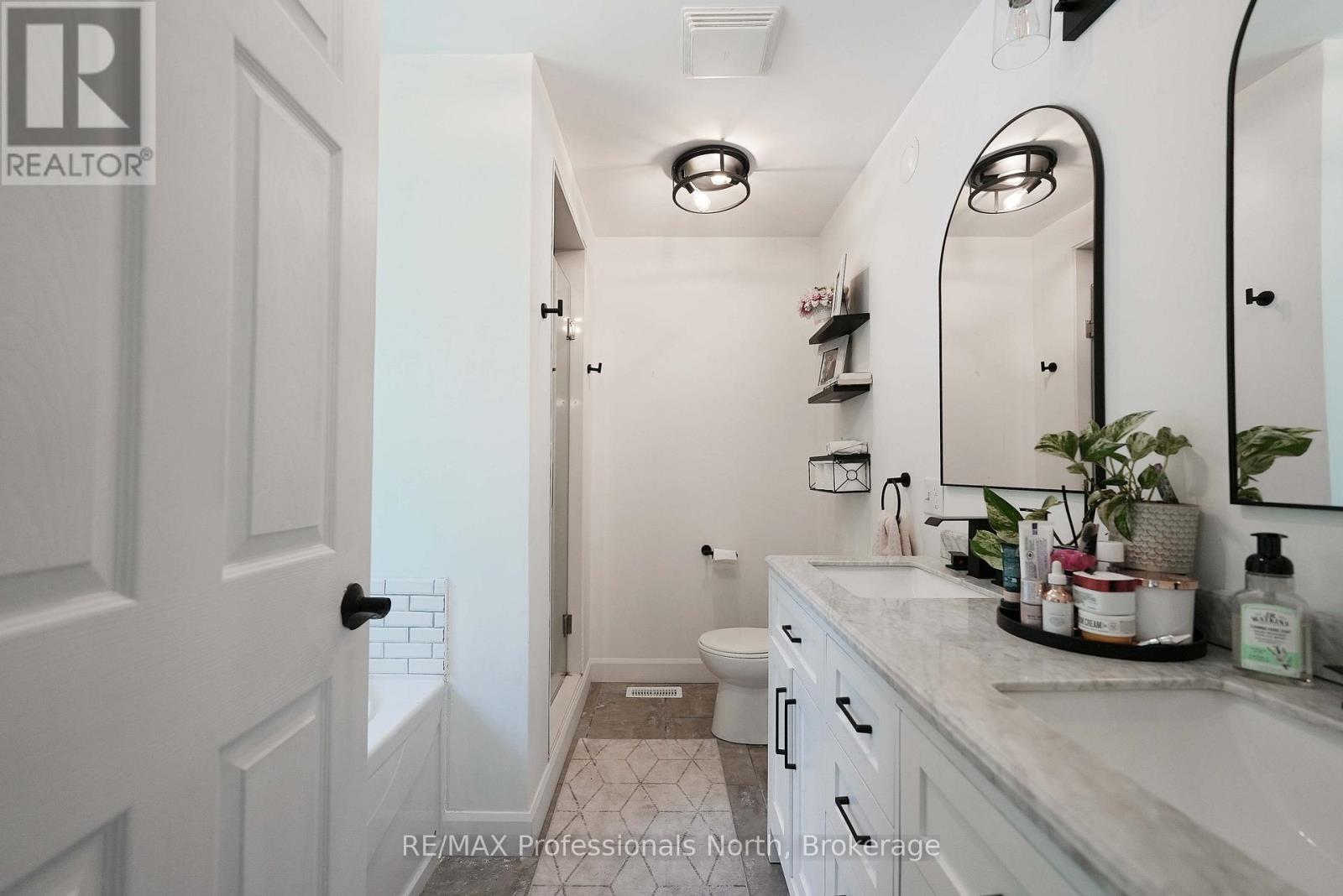 1979 Blairhampton Road, Minden Hills (Minden), Ontario  K0M 2K0 - Photo 18 - X12975650