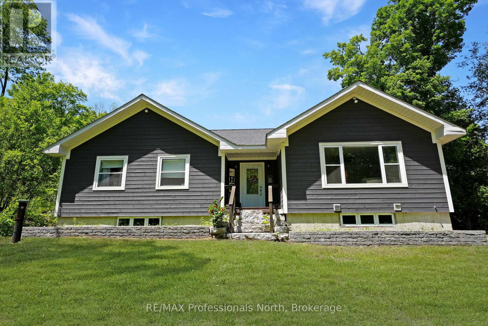 1979 Blairhampton Road, Minden Hills (Minden), Ontario  K0M 2K0 - Photo 2 - X12975650