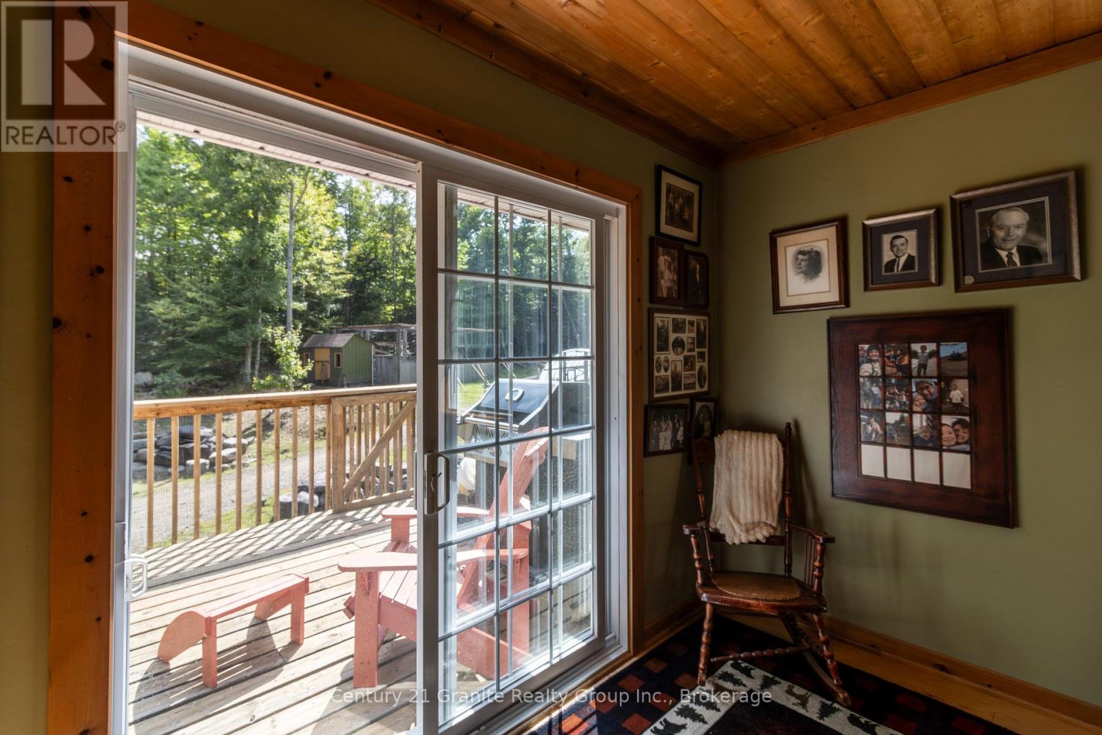 1071 Dardanelles Road, Dysart Et Al, Ontario  K0M 1S0 - Photo 18 - X12975710