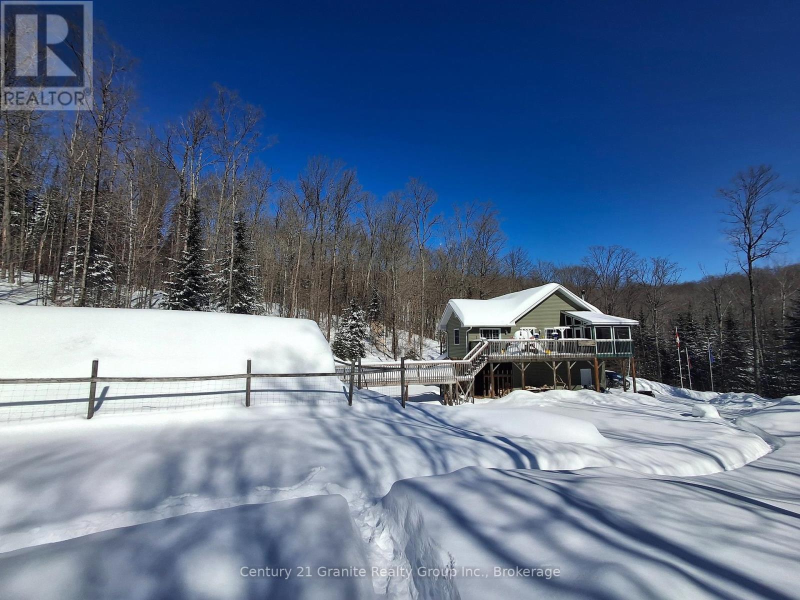 1071 Dardanelles Road, Dysart Et Al, Ontario  K0M 1S0 - Photo 3 - X12975710