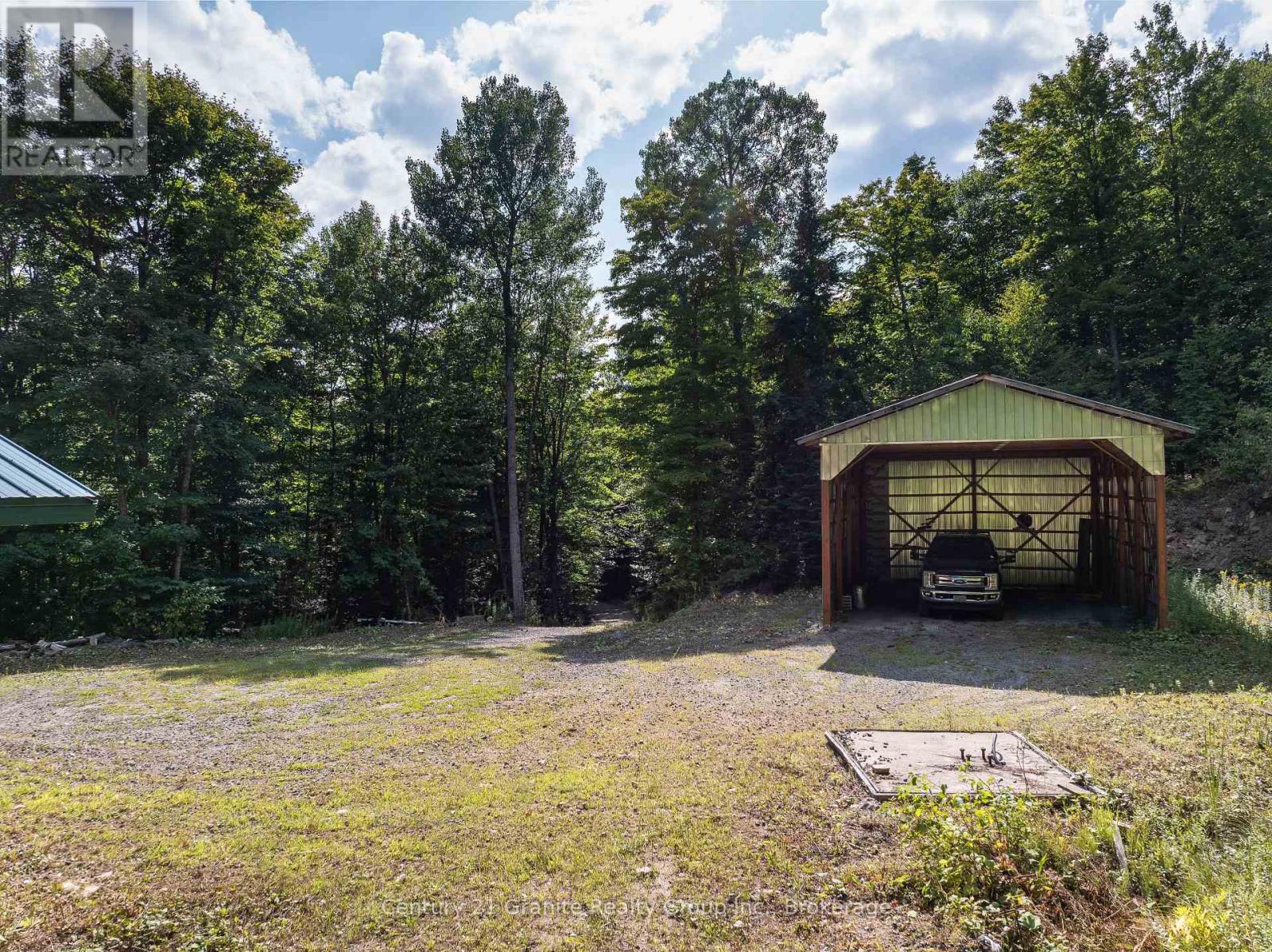 1071 Dardanelles Road, Dysart Et Al, Ontario  K0M 1S0 - Photo 48 - X12975710