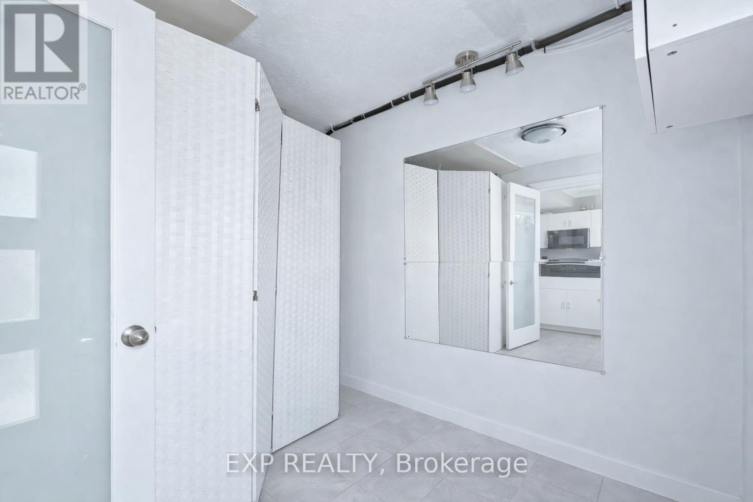 203 Mckellar Street, Southwest Middlesex, Ontario  N0L 1M0 - Photo 14 - X12975450