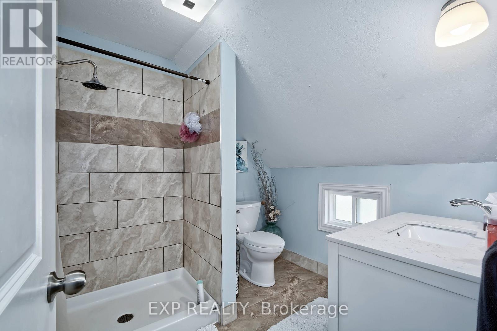 203 Mckellar Street, Southwest Middlesex, Ontario  N0L 1M0 - Photo 19 - X12975450