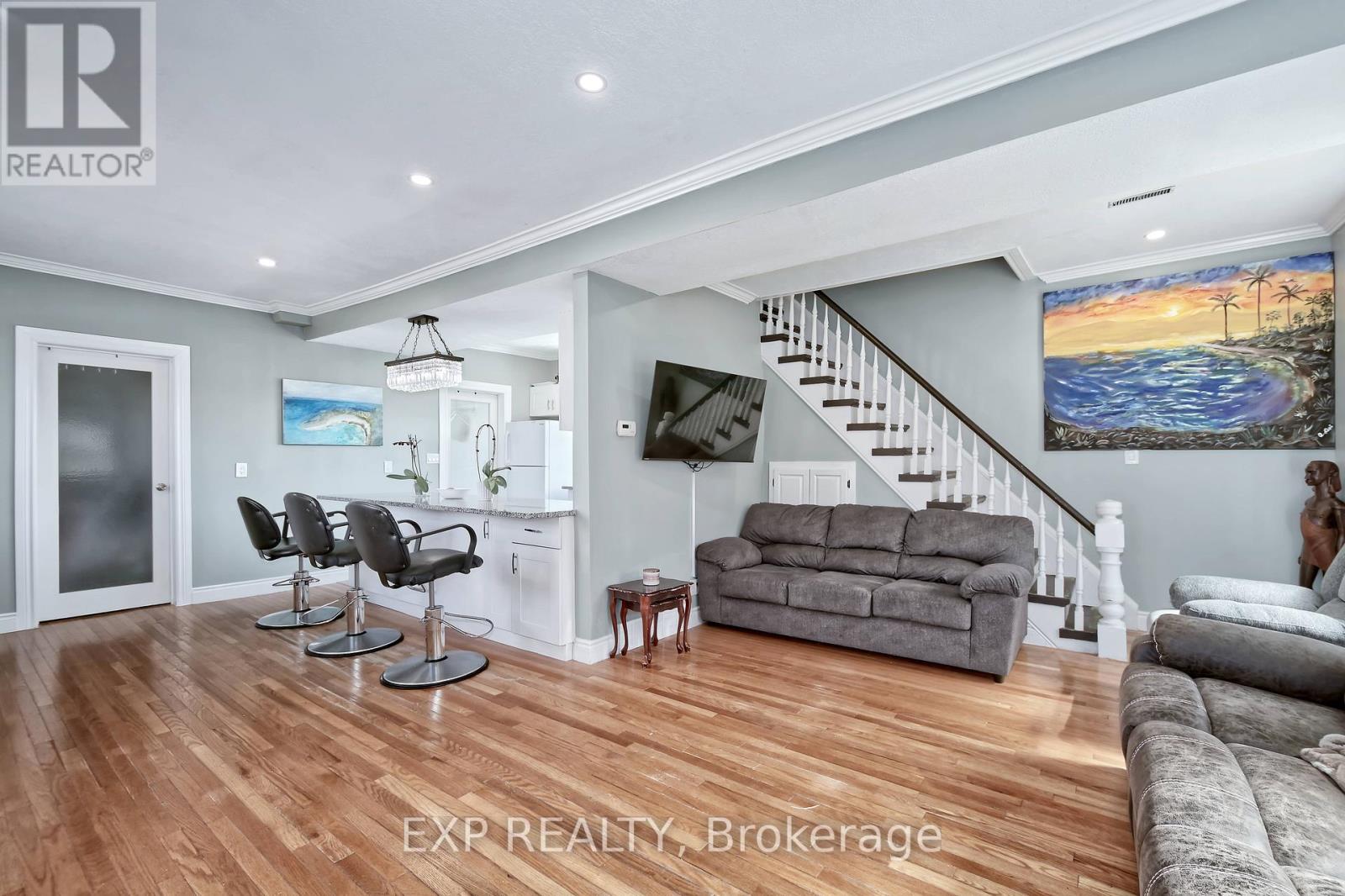 203 Mckellar Street, Southwest Middlesex, Ontario  N0L 1M0 - Photo 9 - X12975450