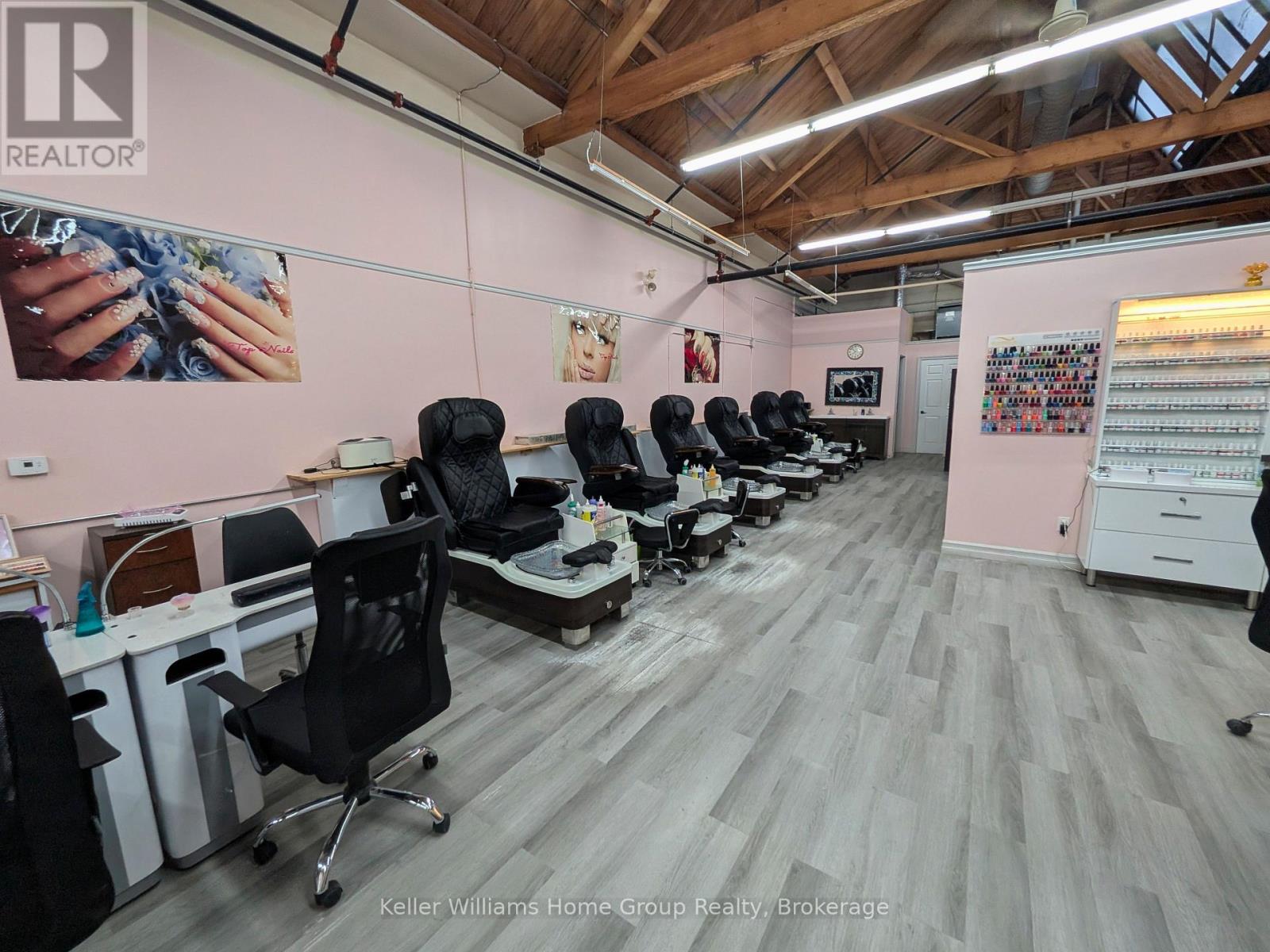 2 - 105 Queen Street W, Centre Wellington (Fergus), Ontario  N1M 1T7 - Photo 5 - X12975712