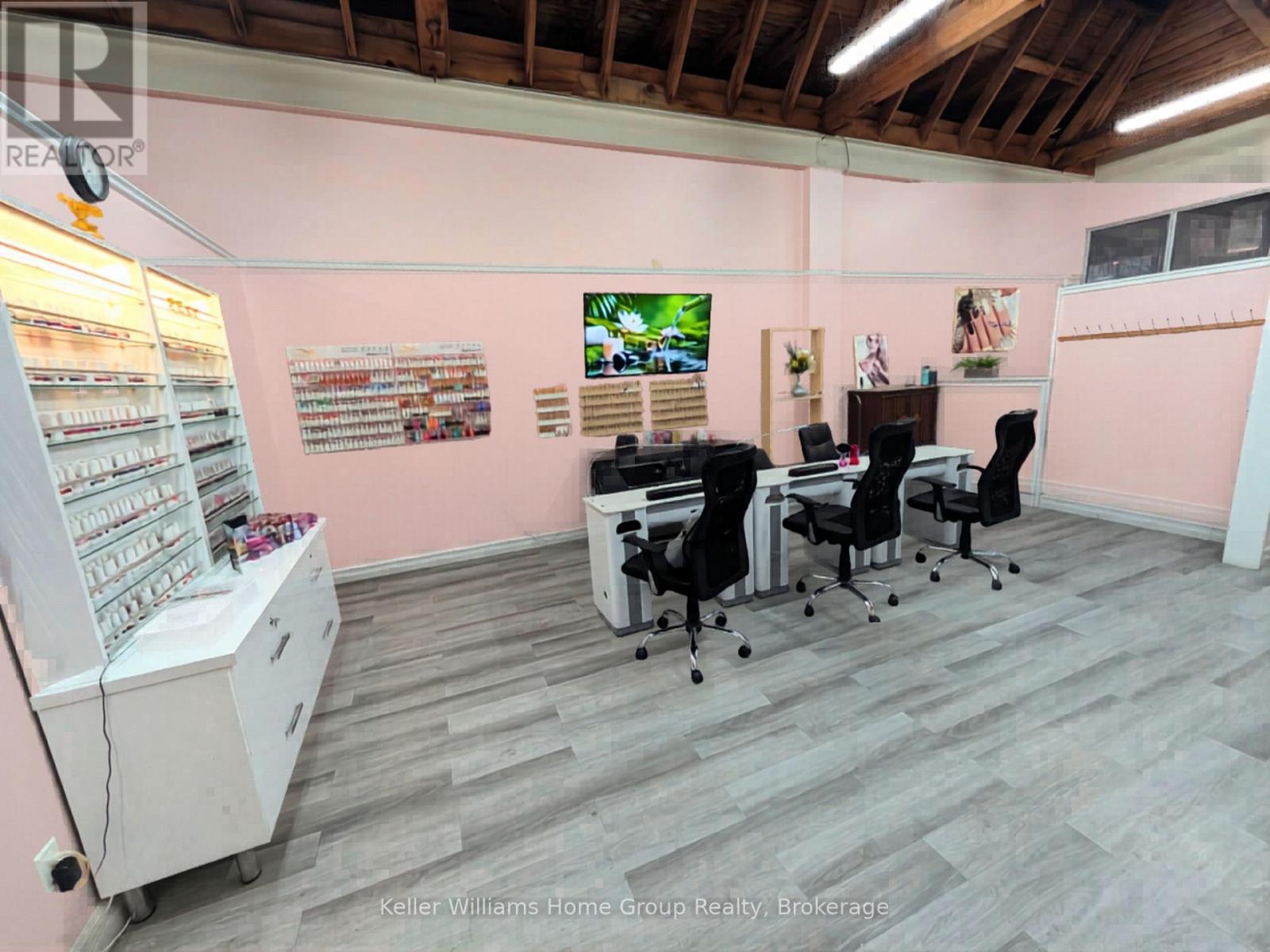 2 - 105 Queen Street W, Centre Wellington (Fergus), Ontario  N1M 1T7 - Photo 7 - X12975712