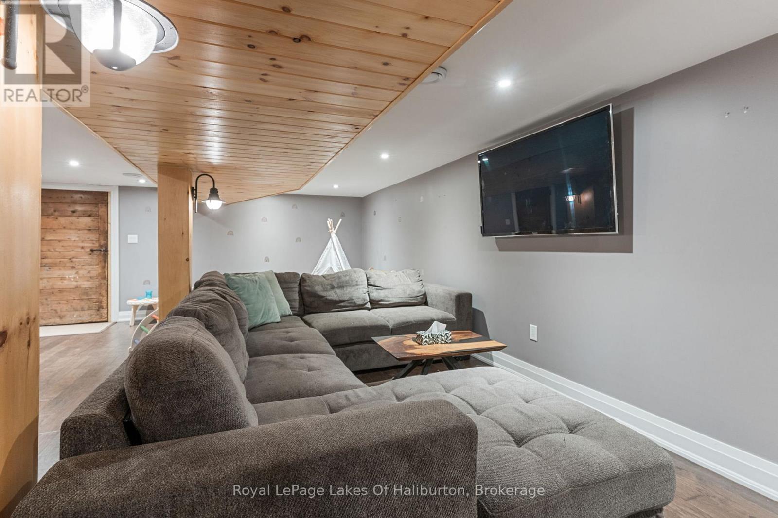 3875 Loop Road, Dysart Et Al (Harcourt), Ontario  K0L 1X0 - Photo 27 - X12975716