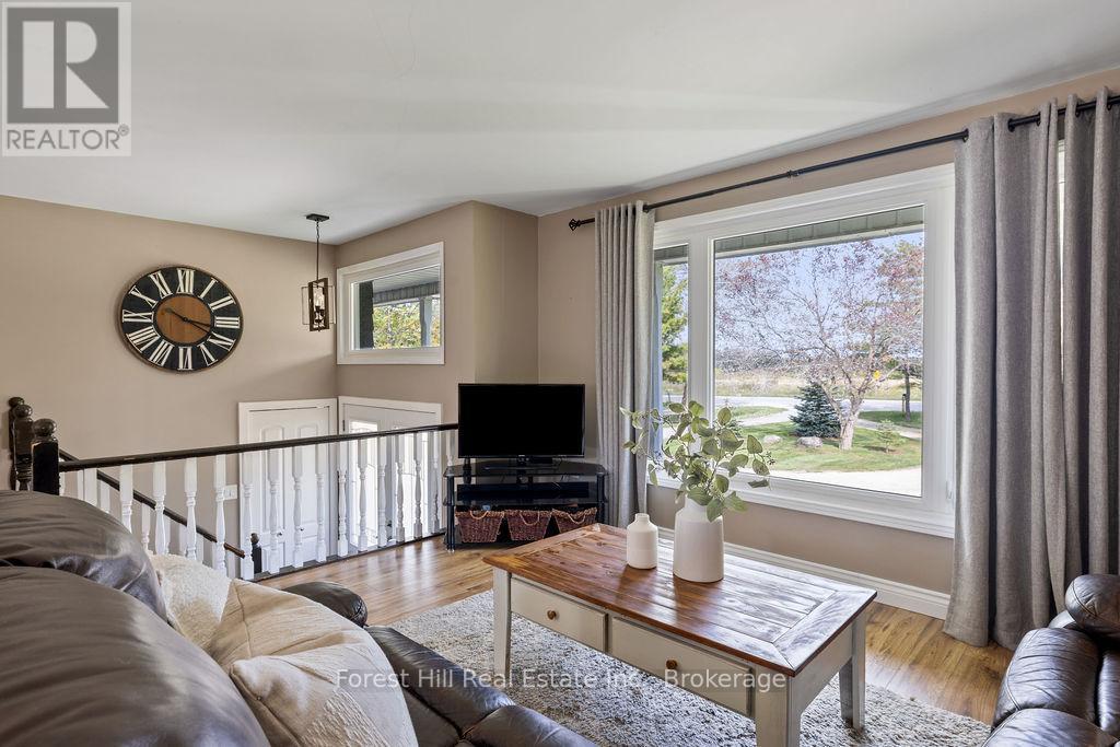 197716 7 Grey Road, Meaford, Ontario  N4L 1W7 - Photo 3 - X12975774