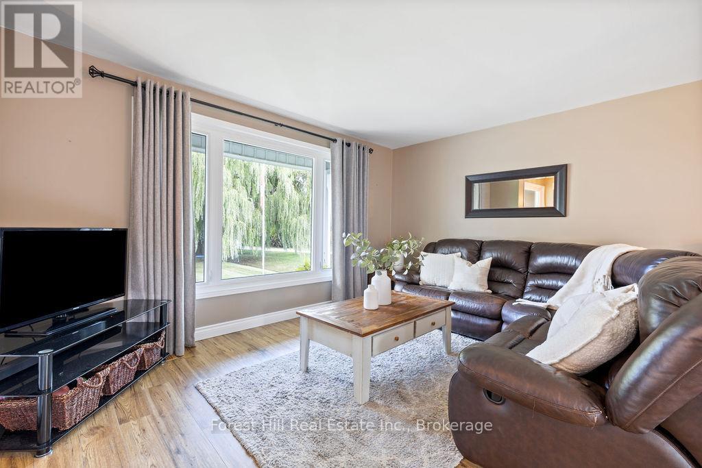 197716 7 Grey Road, Meaford, Ontario  N4L 1W7 - Photo 4 - X12975774