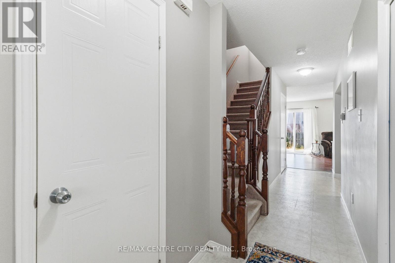 1084 Kimball Crescent, London North (North E), Ontario  N6G 0A8 - Photo 13 - X12975556