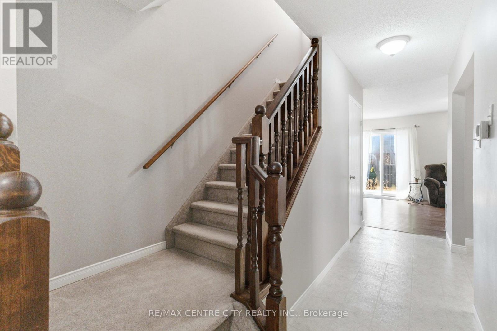 1084 Kimball Crescent, London North (North E), Ontario  N6G 0A8 - Photo 14 - X12975556