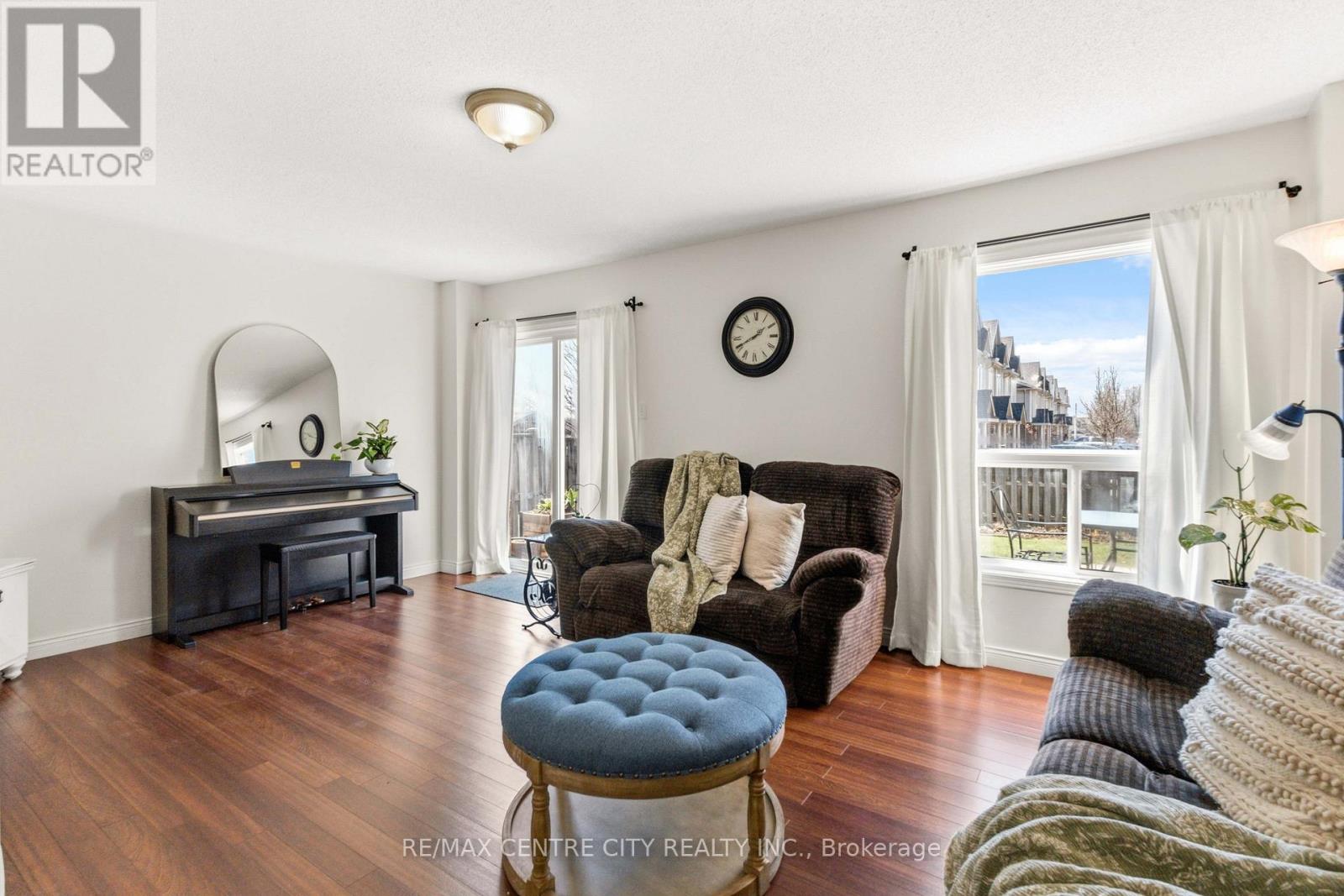 1084 Kimball Crescent, London North (North E), Ontario  N6G 0A8 - Photo 21 - X12975556