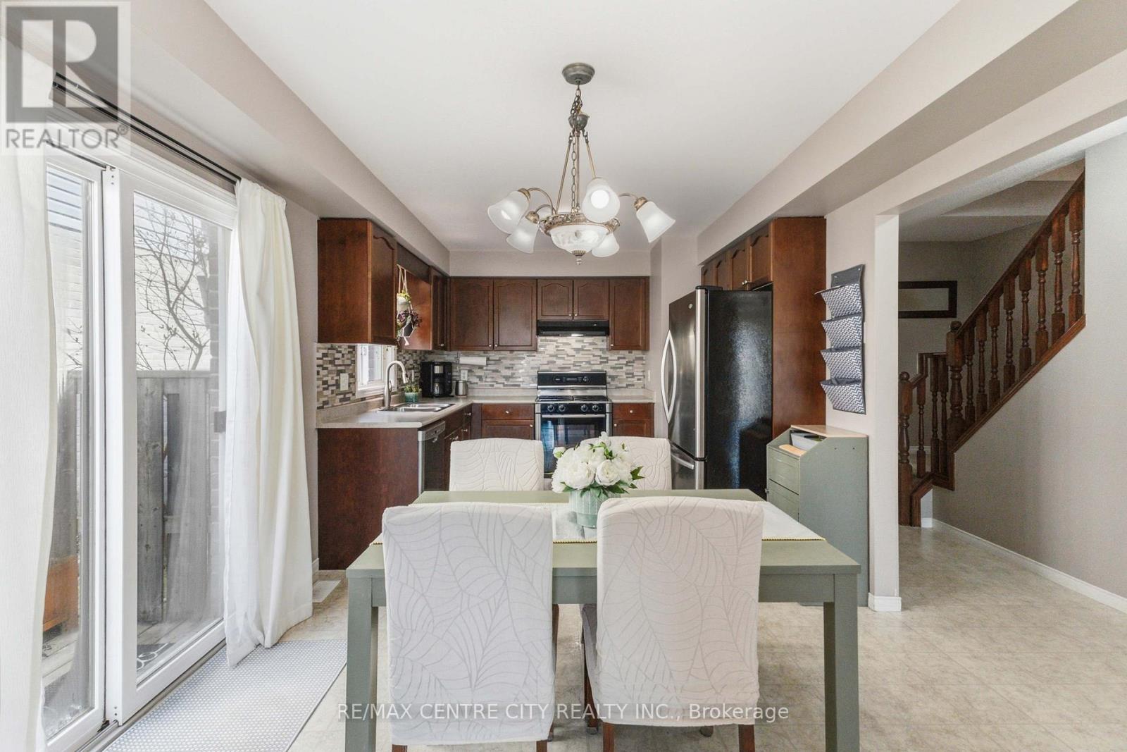 1084 Kimball Crescent, London North (North E), Ontario  N6G 0A8 - Photo 23 - X12975556