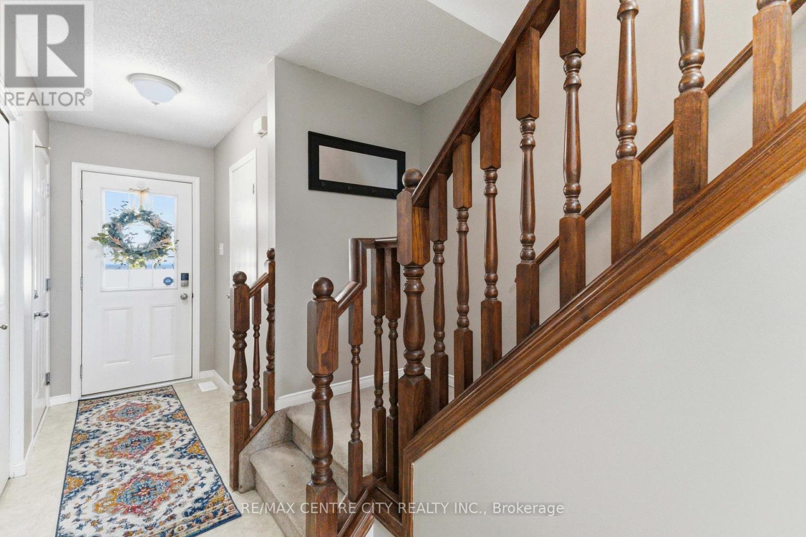 1084 Kimball Crescent, London North (North E), Ontario  N6G 0A8 - Photo 9 - X12975556