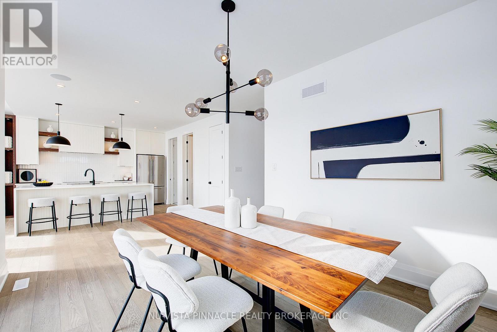 2693 Heardcreek Trail, London North, Ontario  N6G 0Z8 - Photo 8 - X12975616