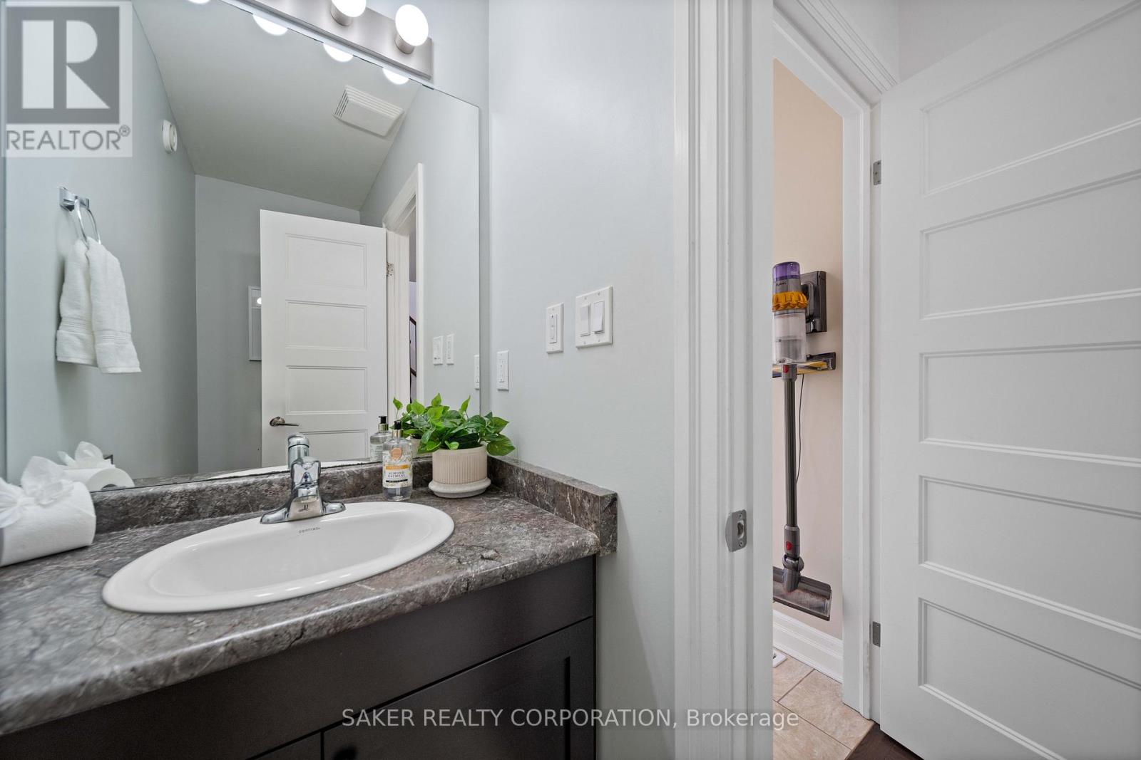 86 Oliver Crescent, Zorra, Ontario  N0M 2M0 - Photo 14 - X12975788