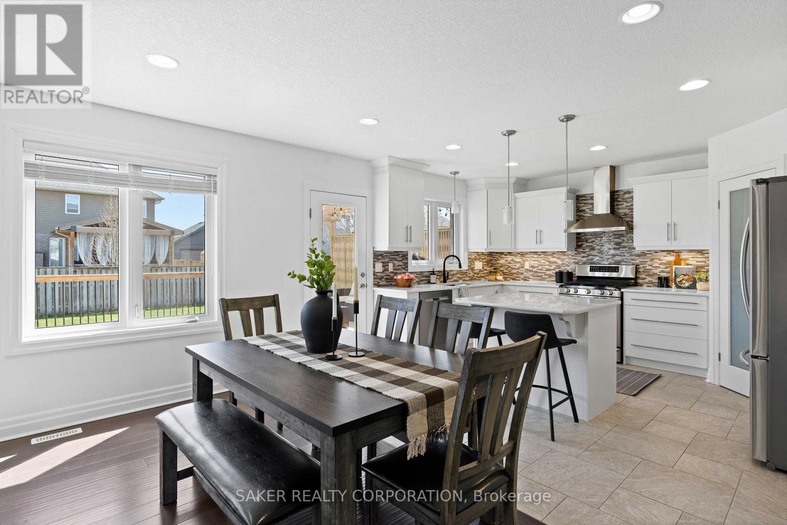 86 Oliver Crescent, Zorra, Ontario  N0M 2M0 - Photo 9 - X12975788