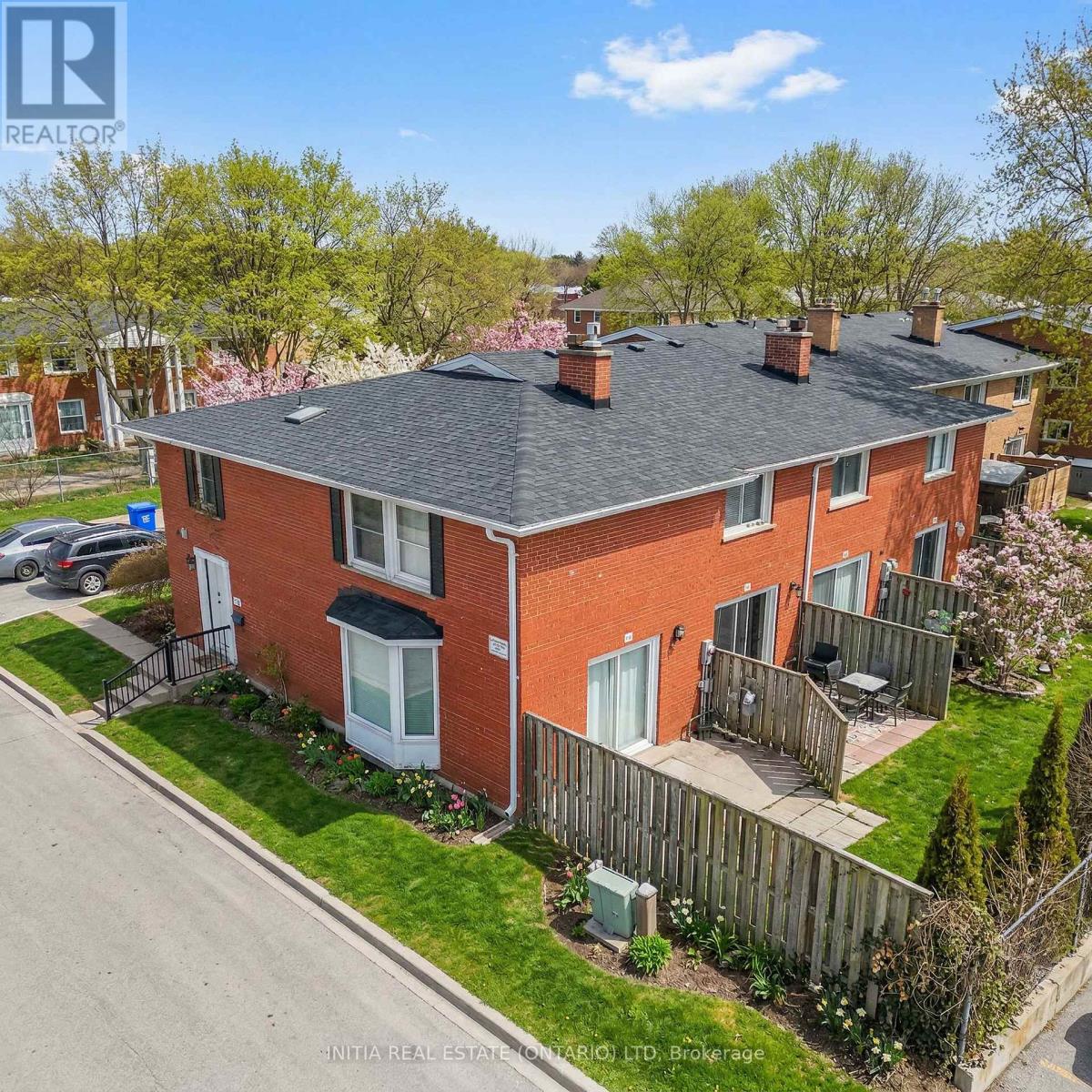 55 Arbour Glen Crescent