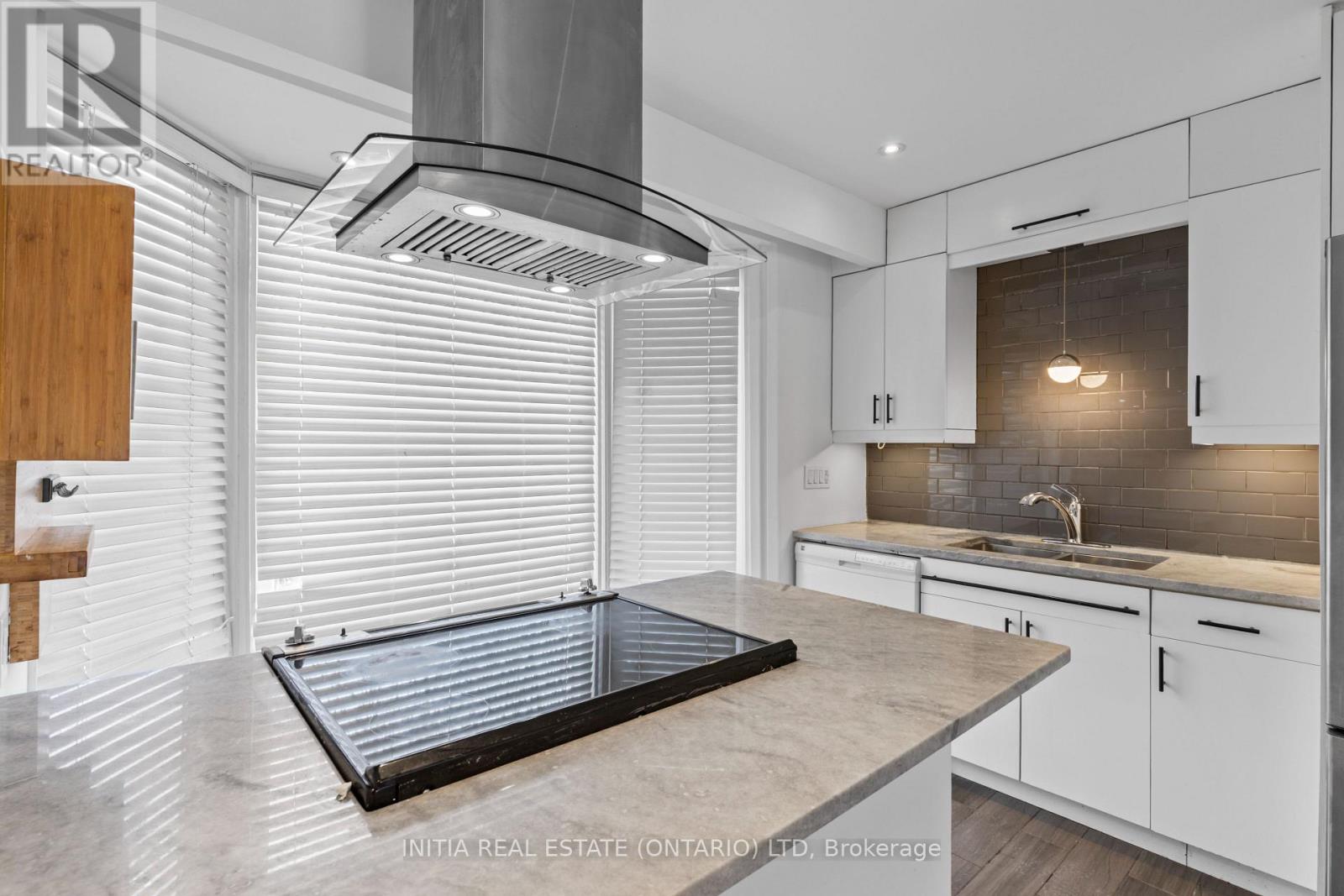 Photo 5 of 25 for 55 Arbour Glen Crescent