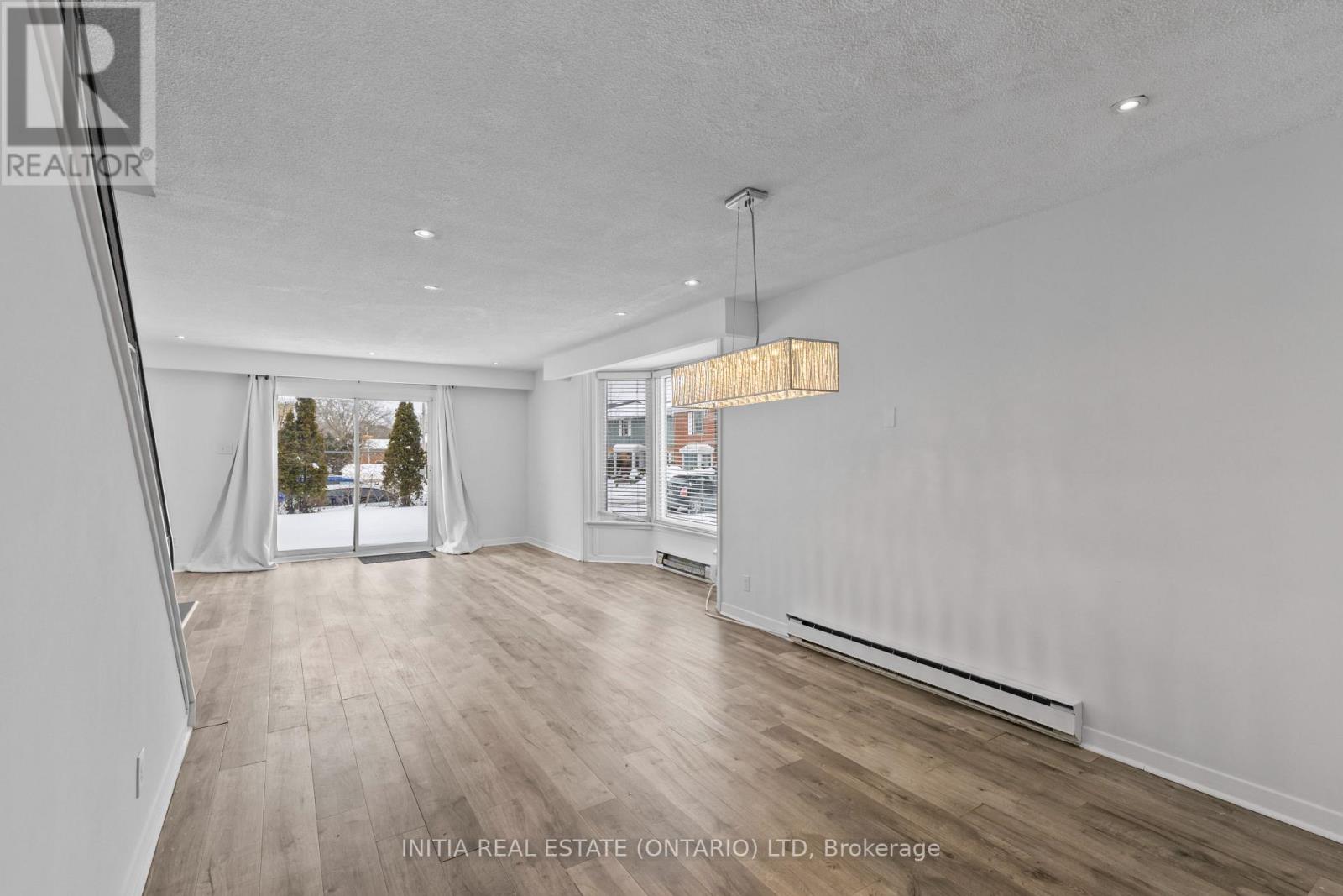 Photo 9 of 25 for 55 Arbour Glen Crescent