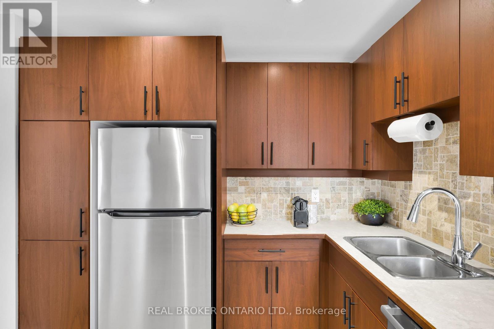 101 Mcclintock Way, Ottawa, Ontario  K2L 2A5 - Photo 13 - X12975432