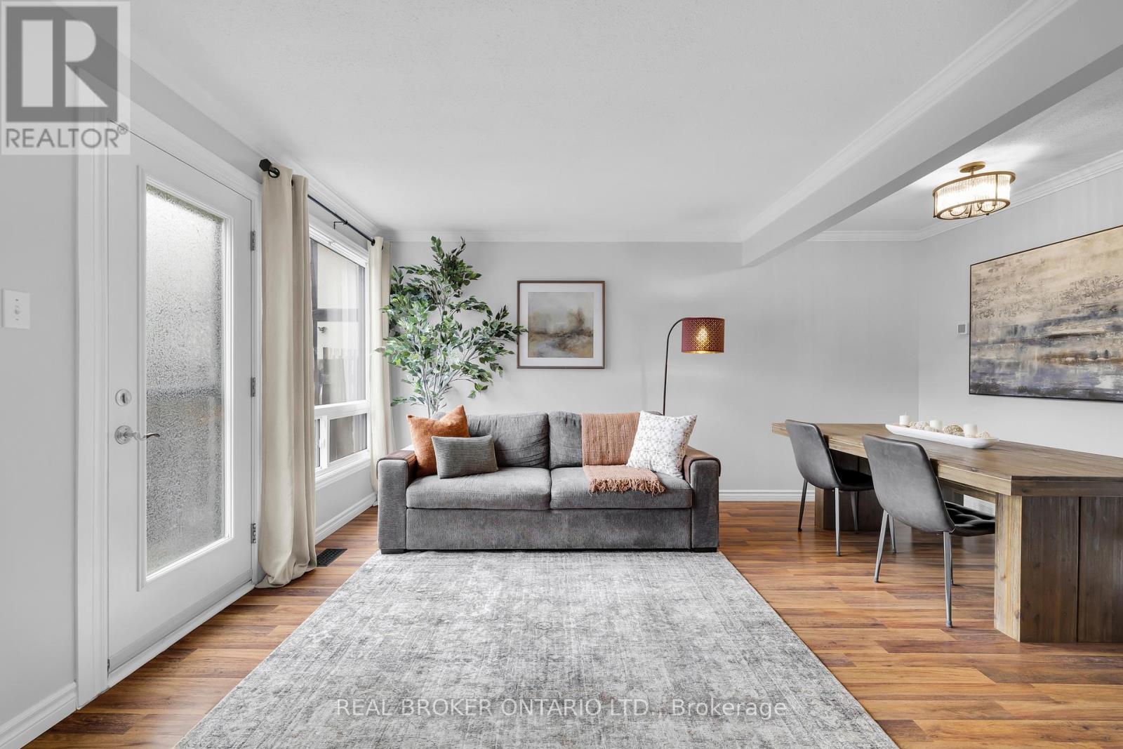 101 Mcclintock Way, Ottawa, Ontario  K2L 2A5 - Photo 2 - X12975432