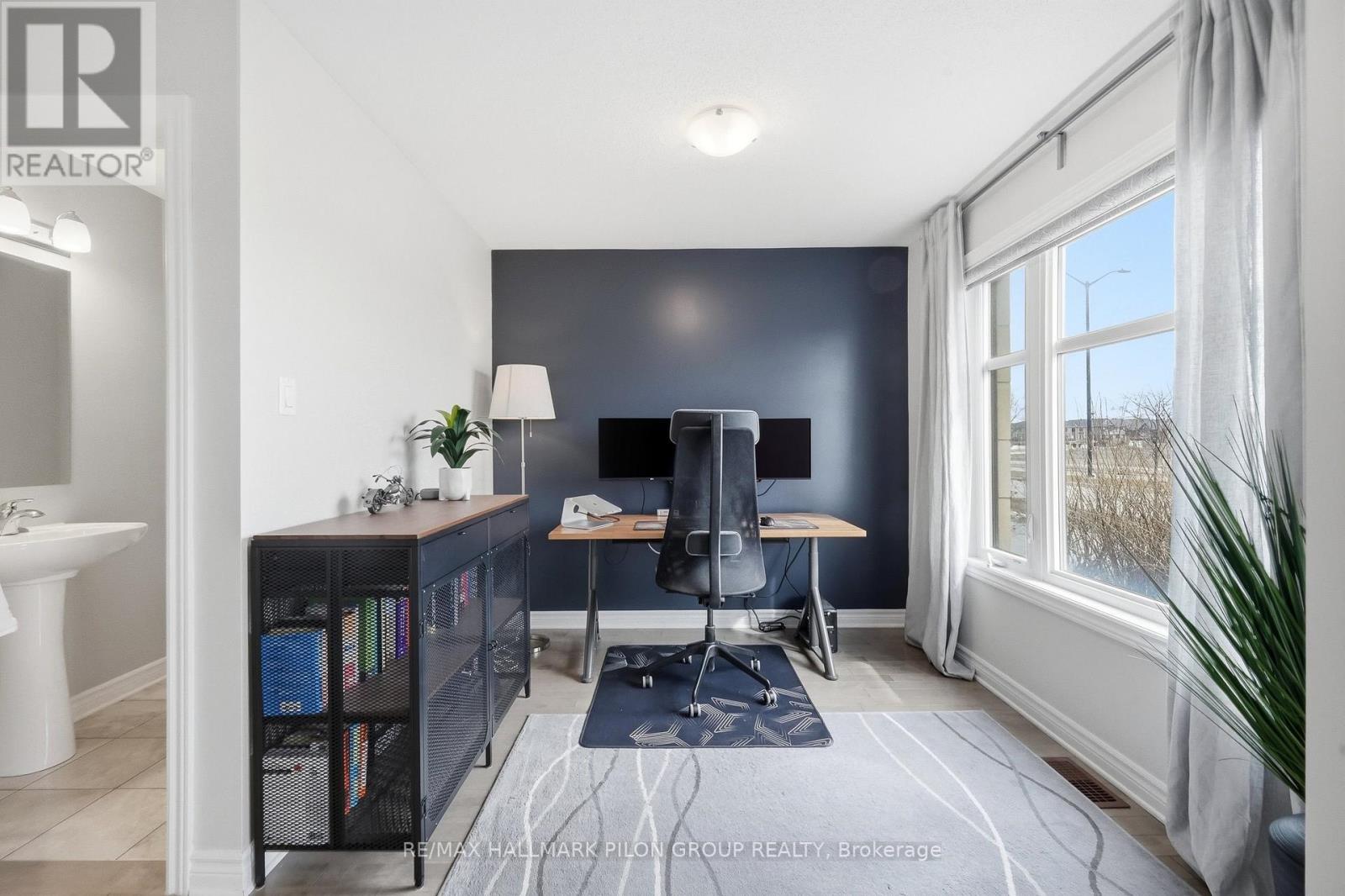 528 Silvertip Lane, Ottawa, Ontario  K2T 0H7 - Photo 13 - X12975458