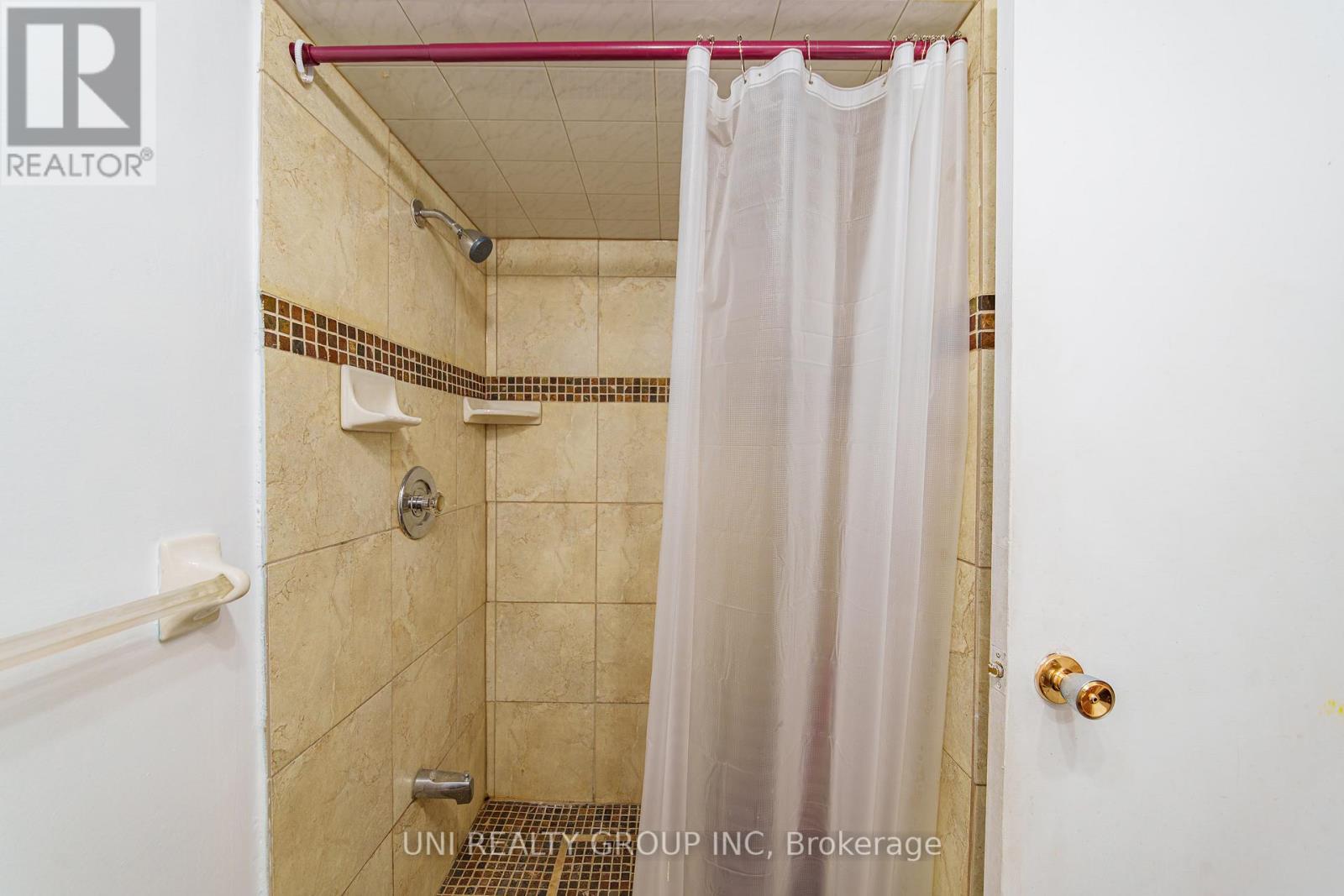 17 Forest Park Avenue, Ottawa, Ontario  K2E 5A2 - Photo 30 - X12975466