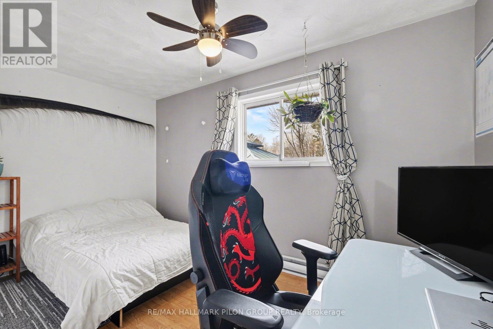 688 Station Road, Alfred And Plantagenet, Ontario K0B 1A0 - Photo 12 - X12975624