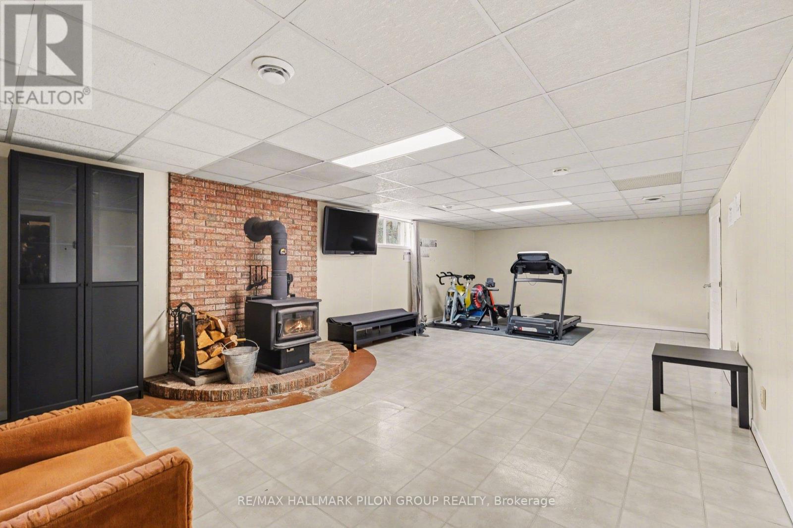 688 Station Road, Alfred And Plantagenet, Ontario K0B 1A0 - Photo 13 - X12975624