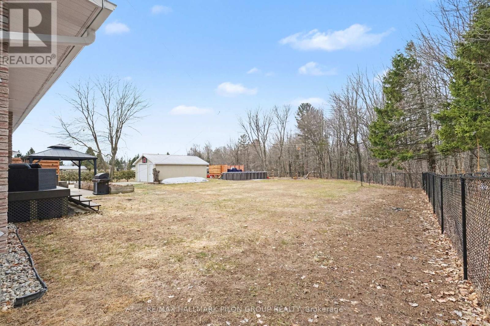 688 Station Road, Alfred And Plantagenet, Ontario K0B 1A0 - Photo 18 - X12975624