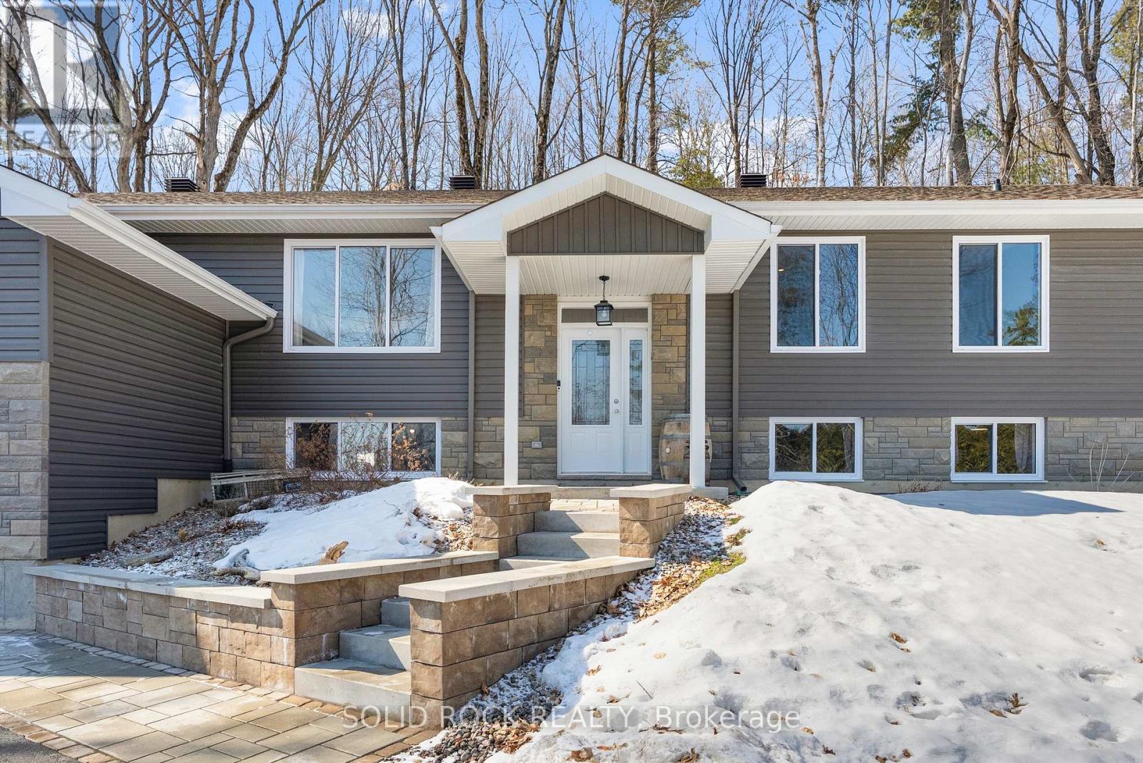 1775 River Road, Mcnab/braeside, Ontario  K0A 1G0 - Photo 2 - X12975652