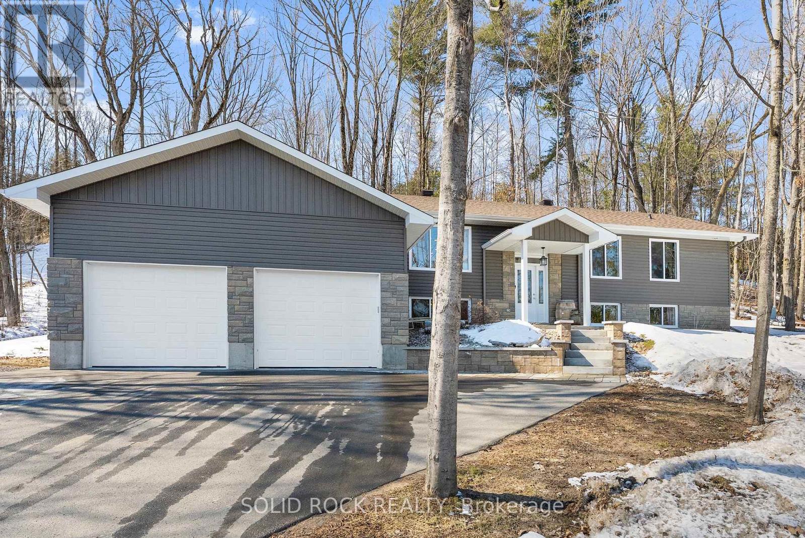 1775 River Road, Mcnab/braeside, Ontario  K0A 1G0 - Photo 4 - X12975652