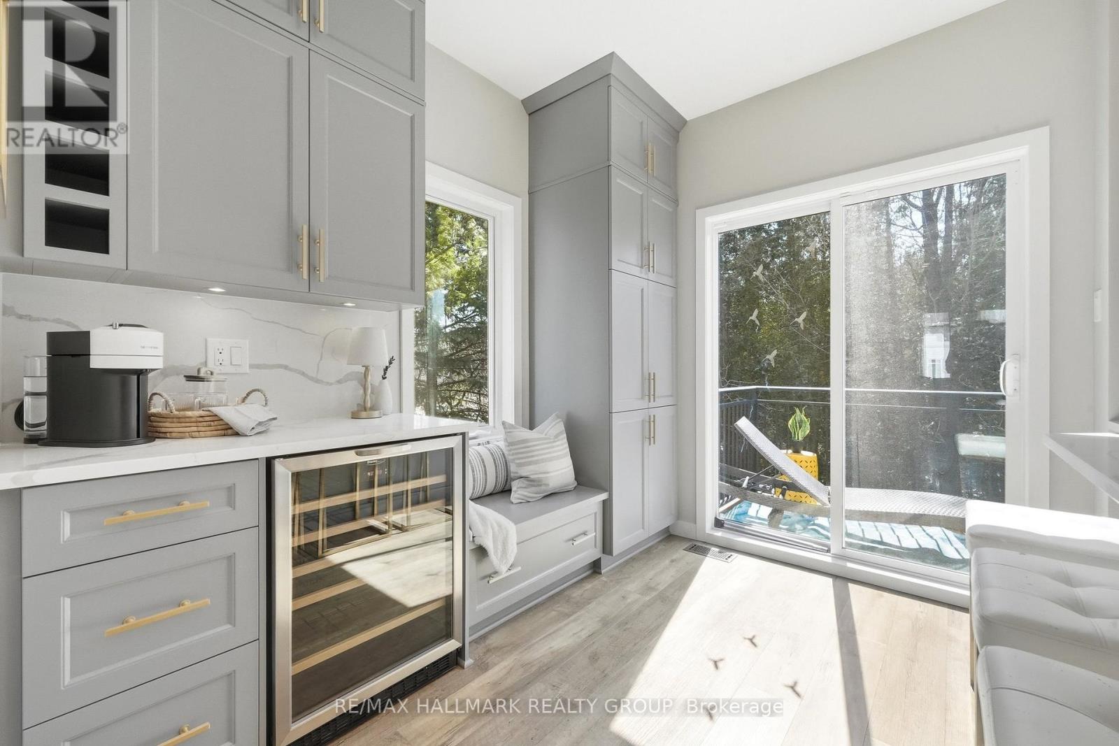 128 Songbird Private, Ottawa, Ontario  K2H 0A2 - Photo 6 - X12975750