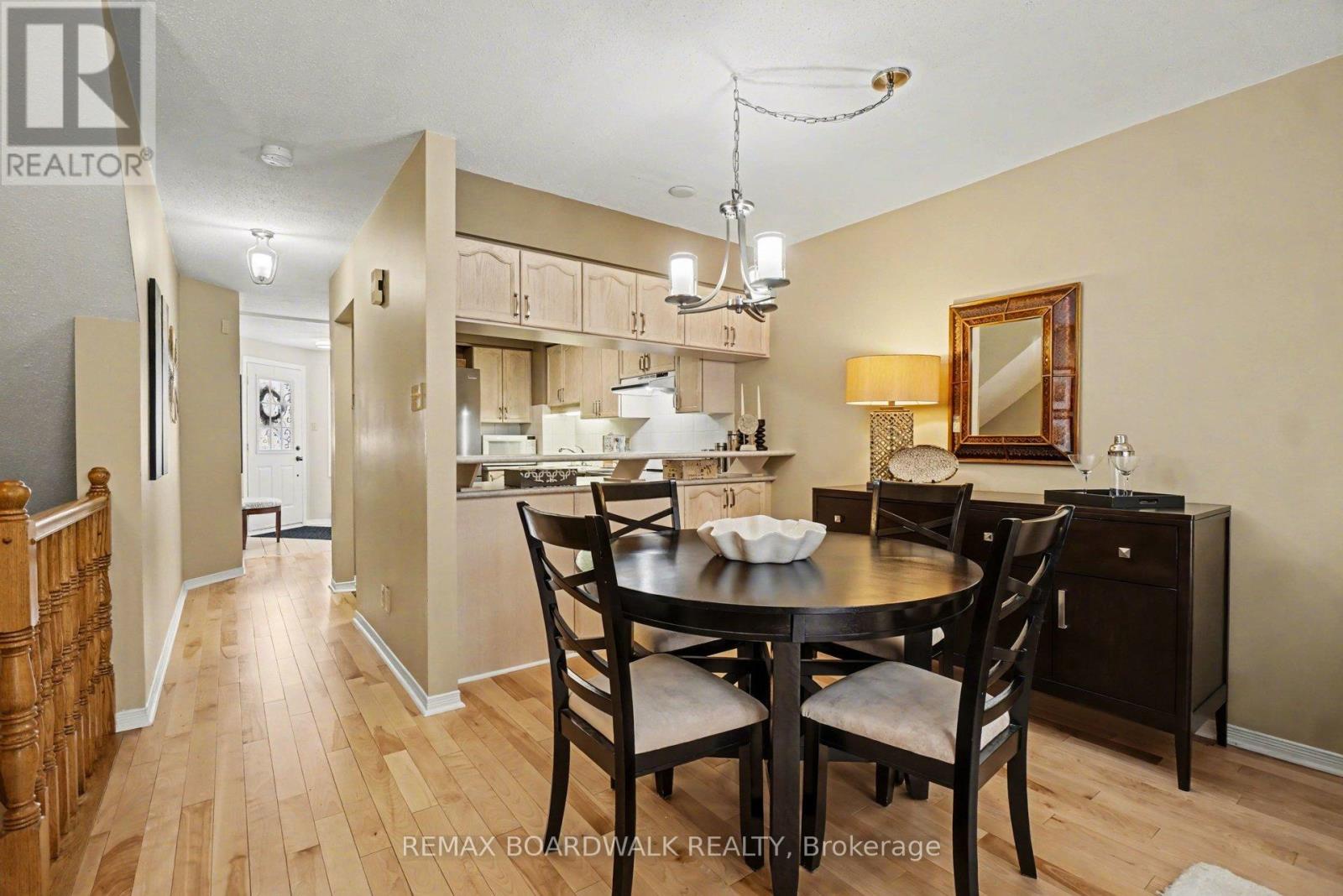 5 Briston Private, Ottawa, Ontario  K1G 5P6 - Photo 10 - X12975752