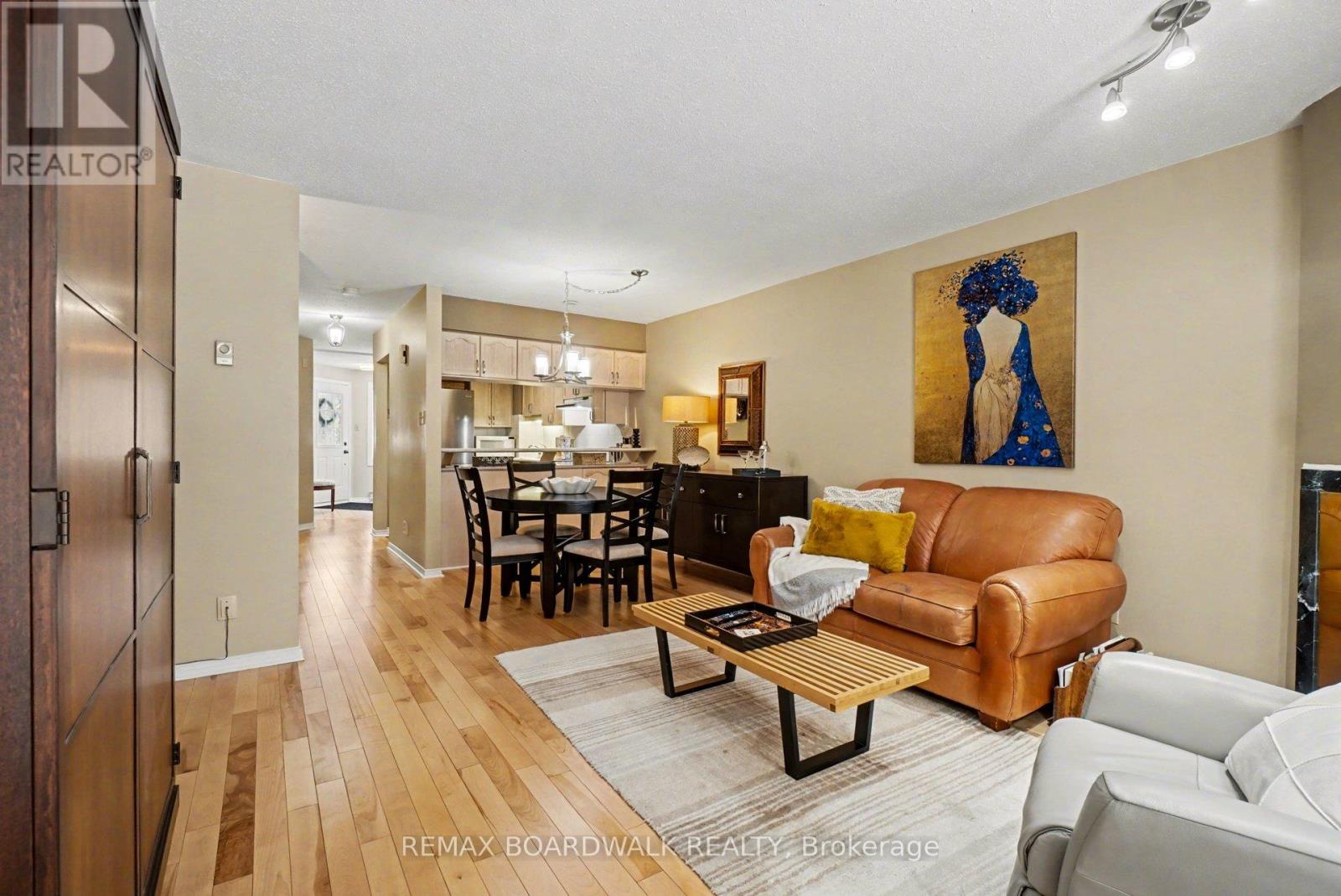 5 Briston Private, Ottawa, Ontario  K1G 5P6 - Photo 12 - X12975752